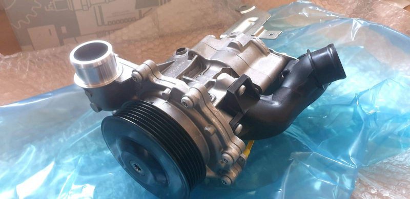 vodní pumpa se servem pro Jeep 2,2 CRD
