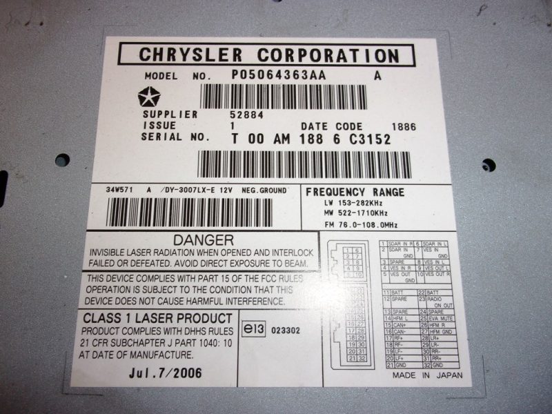 originál rádio EU verze se 6CD Jeep, Chrysler a Dodge