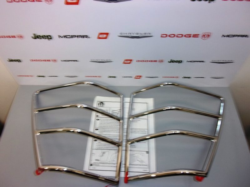 ozdobné kryty světel Jeep Grand Cherokee WH K82209166