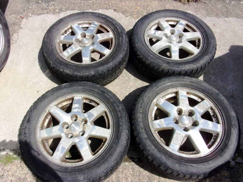 alu disky (litá kola)18″ se zimními pneu pro Grand Cherokee a Commander (5×127)