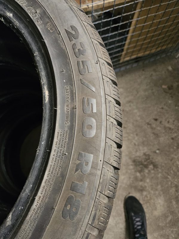 zimní pneu GT Radial Champiro WinterPro 235/50R18