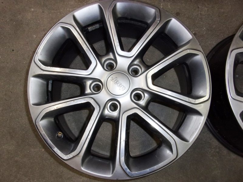 originál lité kolo 18″ pro Jeep Grand Cherokee WK2