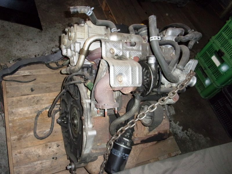 motor z Jeep Cherokee KJ 2,5 CRD – zadřený