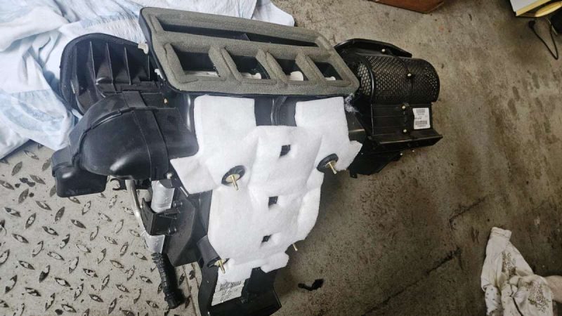 kompletní topení pro Jeep Grand Cherokee WK2 2014-2021